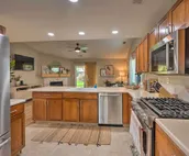 Family-Friendly Home, 6 Mi to Riverwalk Plaza