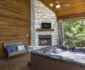 Stunning Luxury Cabin w/ Hot Tub and Fire Pit, "Holy Shiplap" is Perfect Romanti