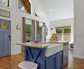 Stunning Luxury Cabin w/ Hot Tub and Fire Pit, "Holy Shiplap" is Perfect Romanti