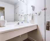 Sky-Palace Inn McCook - Standard 2 Queen Bed NS