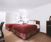 Sky-Palace Inn McCook  - Comfort 2 Queen Bed NS