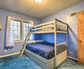 Spacious Family Glenwood Estates Home w/ Hot Tub!