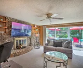 Spacious Family Glenwood Estates Home w/ Hot Tub!