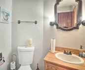 Spacious Family Glenwood Estates Home w/ Hot Tub!