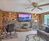 Spacious Family Glenwood Estates Home w/ Hot Tub!