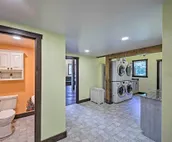 Charming Apartment w/ Great Outdoor Space!