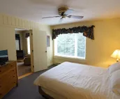 Inns of Waterville Valley one bedroom Condo close to Town Square
