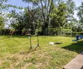 Cozy 2-Bdrm Home w/ Tailgating Yard, 7 Min 2 Stadium
