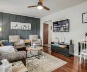 Cozy 2-Bdrm Home w/ Tailgating Yard, 7 Min 2 Stadium