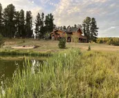Grandpa’s Place. Exclusive, Stunning, Private Log Home. Firepit & Pond
