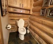 Grandpa’s Place. Exclusive, Stunning, Private Log Home. Firepit & Pond