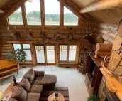 Grandpa’s Place. Exclusive, Stunning, Private Log Home. Firepit & Pond