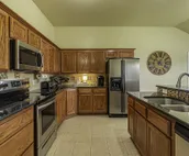 LUXURIOUS MOORE HOME 8 MILES TO OU & 15 MILES TO OKC BRICKTOWN