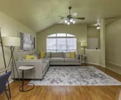 LUXURIOUS MOORE HOME 8 MILES TO OU & 15 MILES TO OKC BRICKTOWN