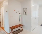 Stylish cottage right in town!