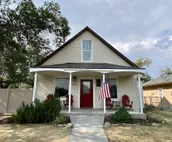 G.F. Wiard House, historic Wyoming home, recently renovated, pet friendly/ful...