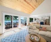 Beautiful Newly Renovated (2021) Lakefront Home Near Notre Dame