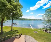 Beautiful Newly Renovated (2021) Lakefront Home Near Notre Dame