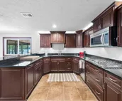 Beautiful Newly Renovated (2021) Lakefront Home Near Notre Dame