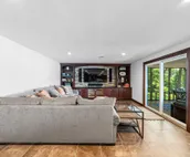Beautiful Newly Renovated (2021) Lakefront Home Near Notre Dame