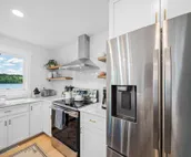 Beautiful Newly Renovated (2021) Lakefront Home Near Notre Dame