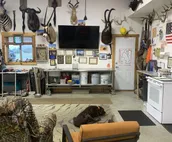 Chamberlain 2 Bedroom Cabin, Sleeps 4-6, Great View,  Boat/Camper Parking, Quiet