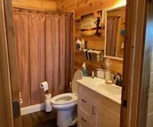 Chamberlain 2 Bedroom Cabin, Sleeps 4-6, Great View,  Boat/Camper Parking, Quiet