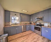 Pet-Friendly Ogallala Home ~ 7 Mi to Lakefront!