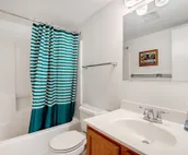 Sea Colony Delight W/ Private Deck, Shared Amenities, Full Kitchen & Free WiFi!