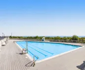 Sea Colony Delight W/ Private Deck, Shared Amenities, Full Kitchen & Free WiFi!