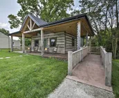 ‘Bross Brother's Cabin’ w/ Wraparound Porch!