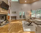 Baumhaus (Treehouse) - Unique luxury smart home with wrap-around porches & game