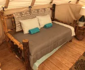 Tipi Retreat w/Free Hot Springs Day Pass