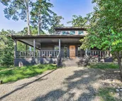 Luxe Cabin w/ Tesla Charging Station, 3 Mi to Lake