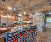 Luxe Cabin w/ Tesla Charging Station, 3 Mi to Lake
