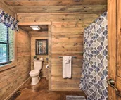 Luxe Cabin w/ Tesla Charging Station, 3 Mi to Lake