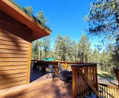The Wandering Goat, near Custer State Park **Hot tub**