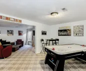 Spacious Retreat with great yard 4bd/3bth