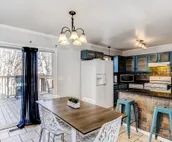 Spacious Retreat with great yard 4bd/3bth