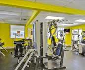 Bethany west home close to the beautiful water w/free WiFi, private WD