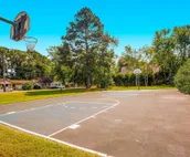 Bethany west home close to the beautiful water w/free WiFi, private WD