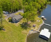 Beach Lakefront, Easy Water Access Kayaks