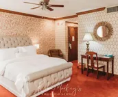 108 · Historic Hotel Room #108 - Hotel Phillips