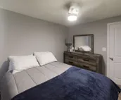 Renovated 3bed 1bath home that comfortably sleeps up to 8 guests!