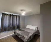 Renovated 3bed 1bath home that comfortably sleeps up to 8 guests!