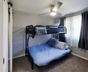 Renovated 3bed 1bath home that comfortably sleeps up to 8 guests!
