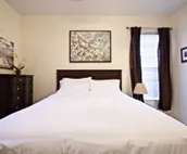 Private 4 BR Charming Home Close to Downtown and KU