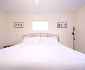 Private 4 BR Charming Home Close to Downtown and KU