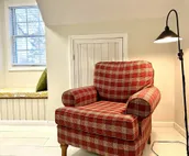 Cheerful Spacious 4 bd Vacation Home Walks to Purdue Campus, Sports, and Golf