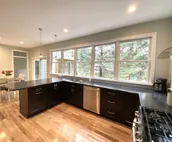 Cheerful Spacious 4 bd Vacation Home Walks to Purdue Campus, Sports, and Golf